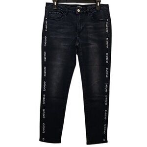 bebe heartbreaker ankle skinny jean Size 30 Logo Faded Black Wash Denim Stretch